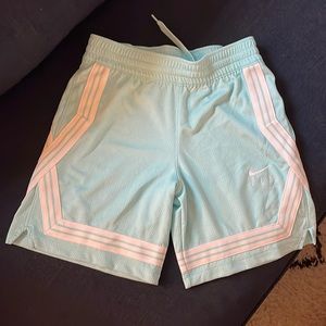 Nike Fly Girls Basketball Shorts